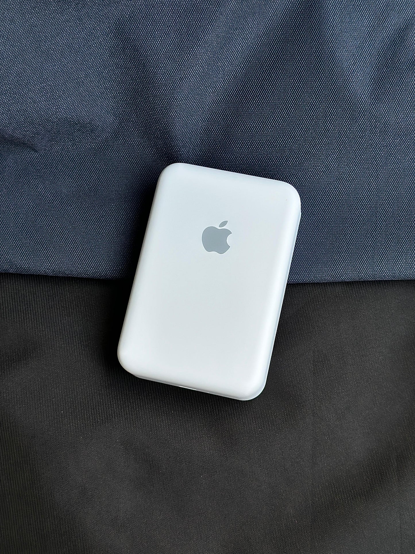 MagSafe Magnetic Wireless Power Bank 10000mAh – Fast Charging Portable Battery